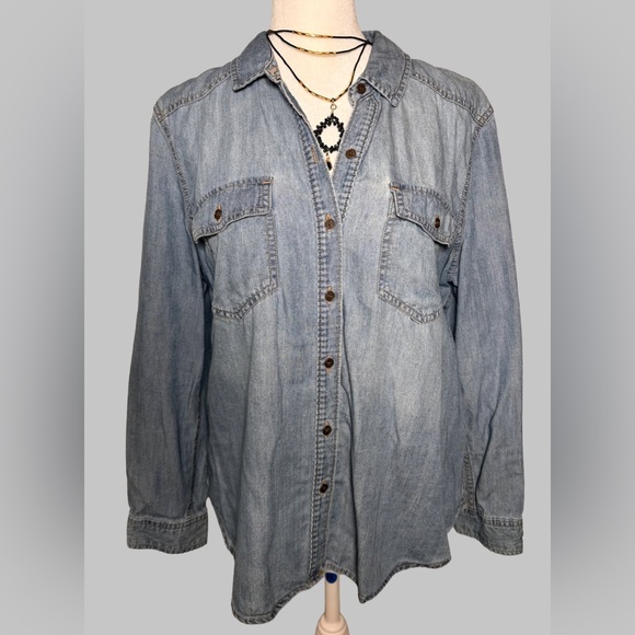 a.n.a Tops - a.n.a Classic Blue Denim Top